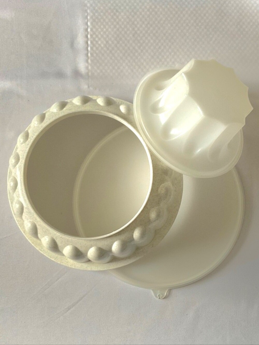 Tupperwear Dessert Mold Bowl